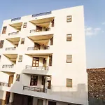 Hotel O Chahal Guest House Near Nangloi Railway Station Metro Station