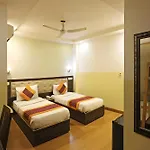 King Plaza Near Igi Airport