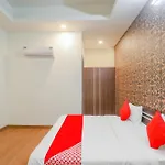 Hotel O Red Crown