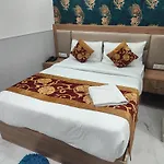 Decent Suites Inn- Mahipalpur, Delhi Airport, Aerocity