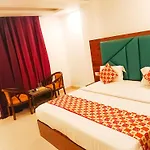 Hotel The Tark Near Igi Airport