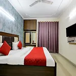 Hotel Classic Park At Airport
