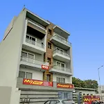 Collection O My Hotel Near Dwarka Sector 21 Metro Station