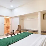 Chowdhry Tourist Lodge - New Delhi Railway Station - 2 Minutes Walk