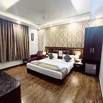 Hotel Waterfall Paschim Vihar Delhi