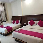 Hotel Lav Kush Deluxe At Paharganj