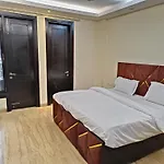 Greenleaf Apartment And Suites, Greater Kailash 1
