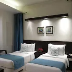 Rockland Hotel, C.R Park