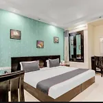 Hotel Swathi - Paschim Vihar