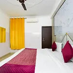 Hotel Galaxy Near Delhi Airport