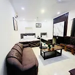 Tom & Jerry In Jangpura
