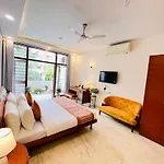 Grove Residency Hauz Khas New Delhi Couple Friendly