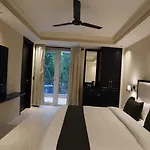 Hotel Clayton Near Igi Delhi Airport