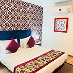 Qotel Hotel Chhatarpur - Oppsite Tivoli Garden