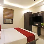 Iconic Hotel Near Delhi Airport