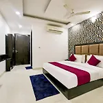 Hotel Bellwood Suites Near Delhi Airport