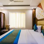 Hotel Baba Residency Near New Delhi Railway Station