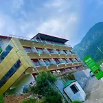 Ramayi Lodge Inn