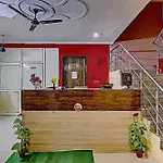OYO 79324 Collection O Ms Palace