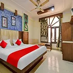 Hotel O 81340 Hotel Maanavi