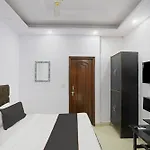 Hotel O Du Rooms Near Pul Bangash Metro Station