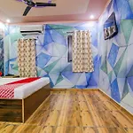 Hotel O Viraj