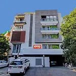 Hotel O South Galaxy Near Lotus Temple