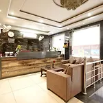 Hotel Mark Near Igi Airport