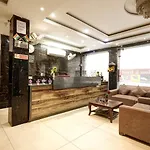 Hotel Mark Near Igi Airport
