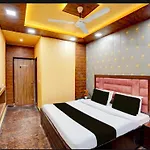 Hotel Glace Stay Near Igi Airport Delhi
