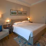 Belwoood Inn Near Delhi International Airport