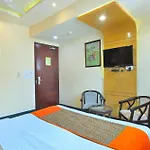 Hotel Hari Piorko Grand - 2 Min From New Delhi Railway Station