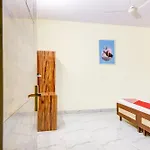 Hotel O 74192 Vishwakarma Palace