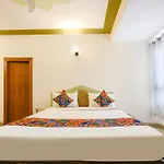 Fabhotel The Grand Ambrosia