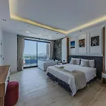 Apollyon Homestay