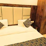 Hotel Le Mount Plaza A Family Hotel Near Igi Airport Delhi