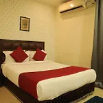 Hotel Nirvana Suites