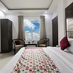 Hotel Devrana Delhi Airport