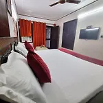 Peaceful Studio With Kitchen
