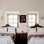 Hotel Omega