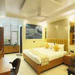 Hotel Aerostay Empire Near Igi Airport