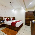 Hotel Alpha