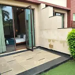 Oodles Hotel Chhattarpur South Delhi