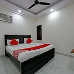Hotel O Max Inn