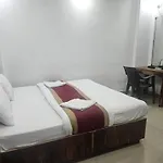 Hotel Yess Boss International