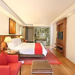 Hotel Glory Villa Near New Delhi Airport