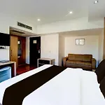 De Atlantes Suites Near Delhi Airport