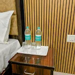 Hotel Lookout Stay Delhi Igi Airport