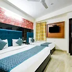 Hotel Sky Plaza At Delhi Airport