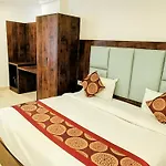 Hotel Tej Tower A Family Hotel Near Delhi Airport